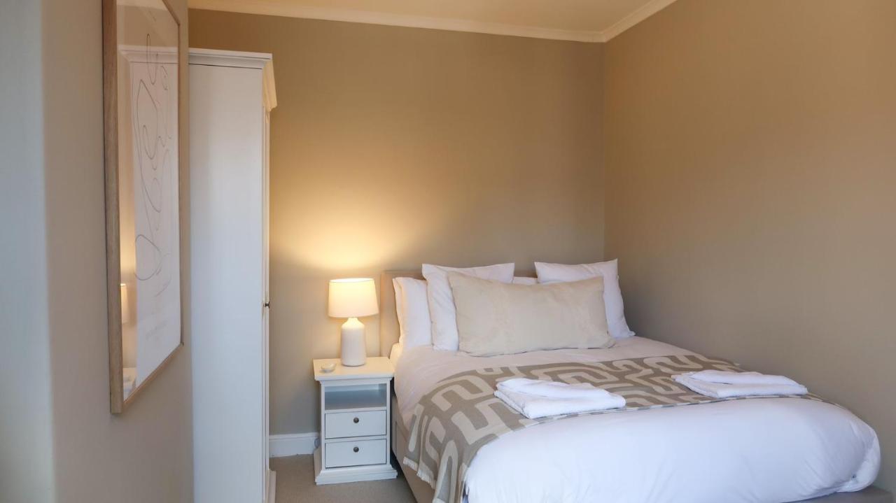 Luxury Living Outside The City Walls - Sleeps Six! Chester Kültér fotó