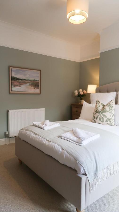 Luxury Living Outside The City Walls - Sleeps Six! Chester Kültér fotó