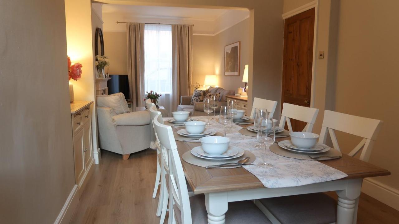 Luxury Living Outside The City Walls - Sleeps Six! Chester Kültér fotó
